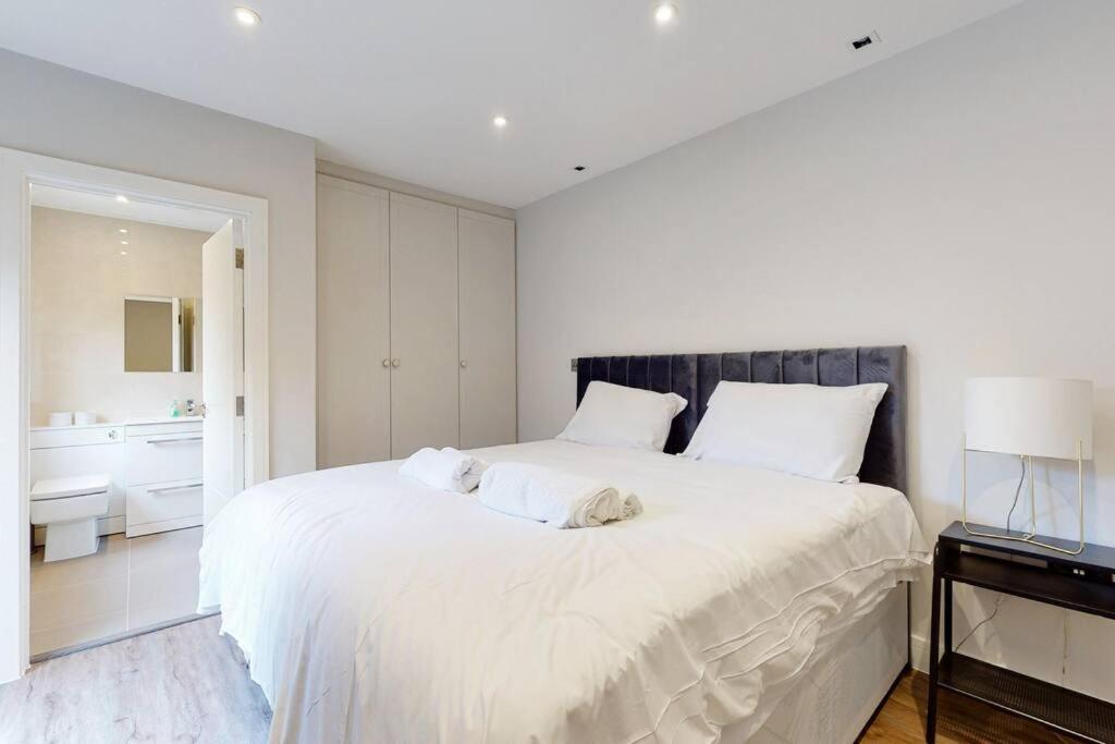 Elegant 2Bed Flat 10Min To Wimbledon Tennis Courts London Exterior photo